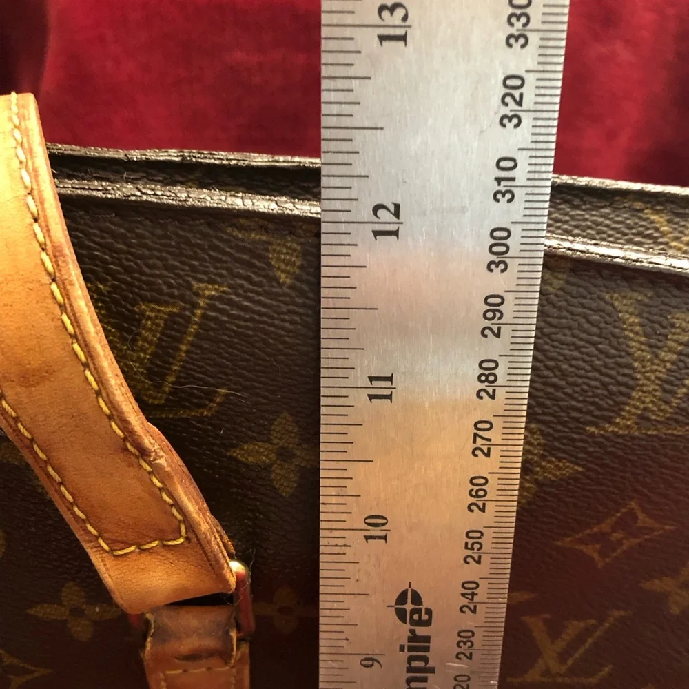 TOTE - Louis Vuitton Babylone-PRICE DROP - Picture 8 of 16